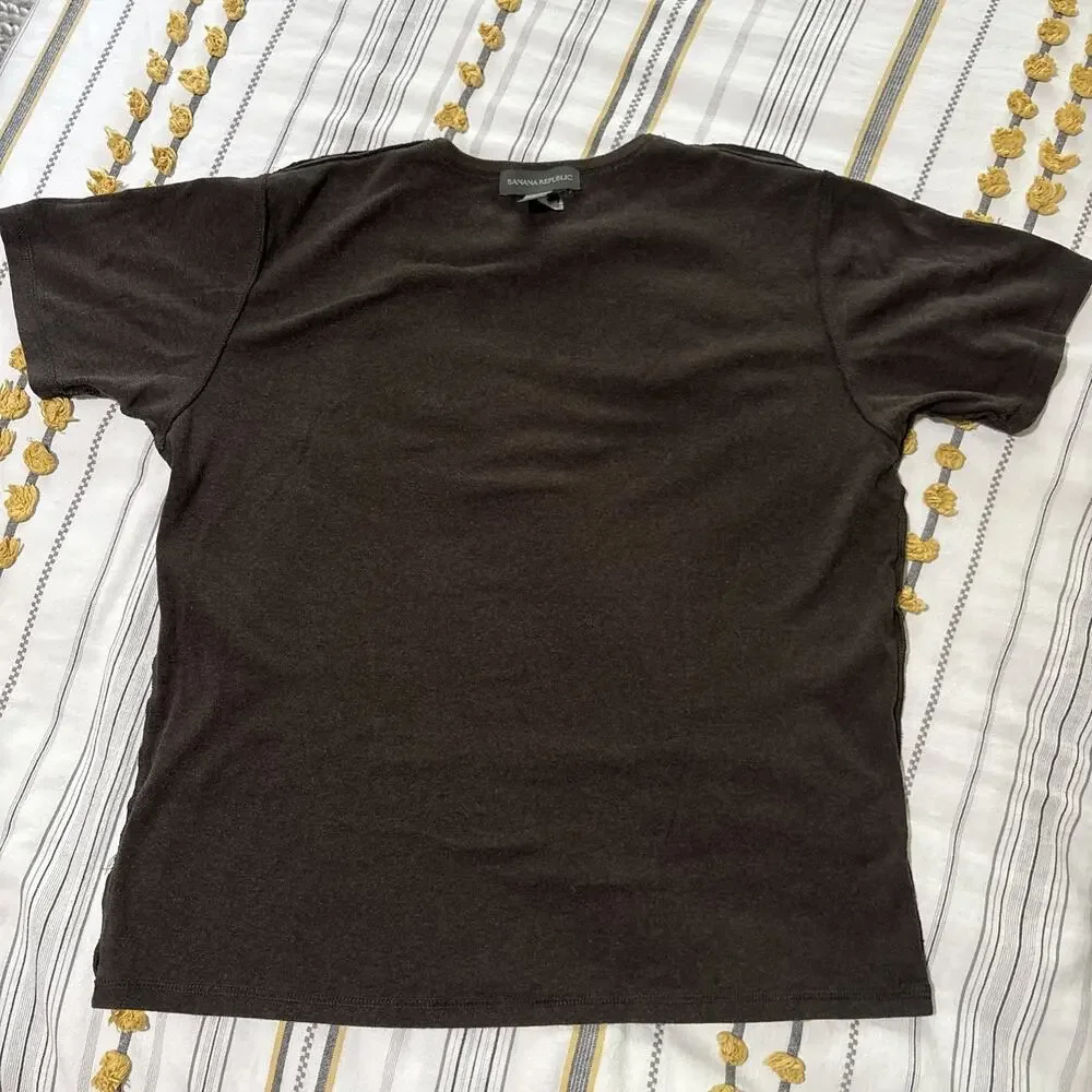 Banana Republic L Men’s Well Tailored Tee Shirt 100% Cotton, EUC, Soft, Comfy